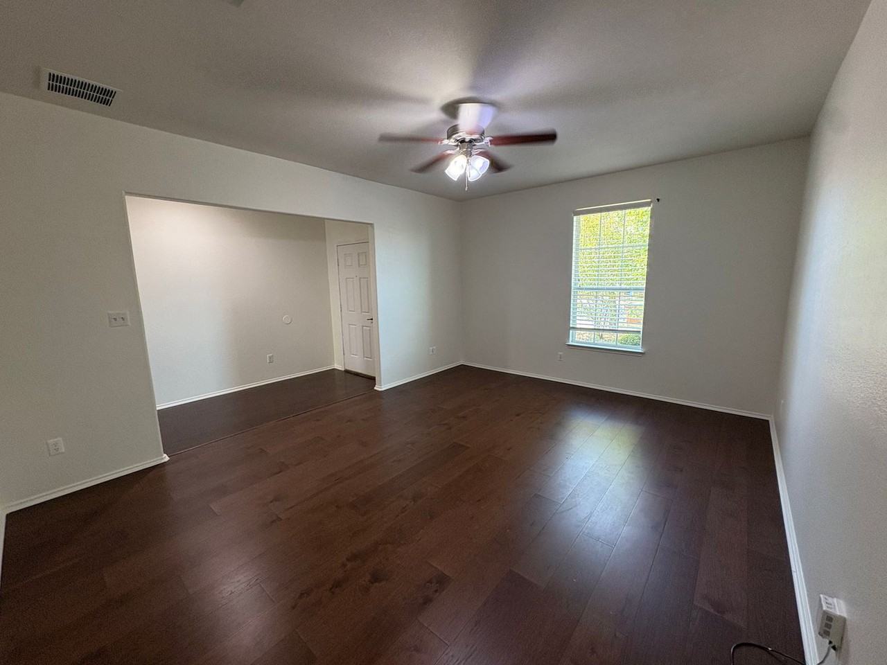 11617 Murron Dr - Photo 5 of 30