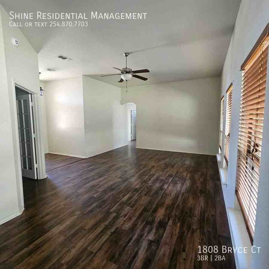 1808 Bryce Ct - Photo 2 of 12