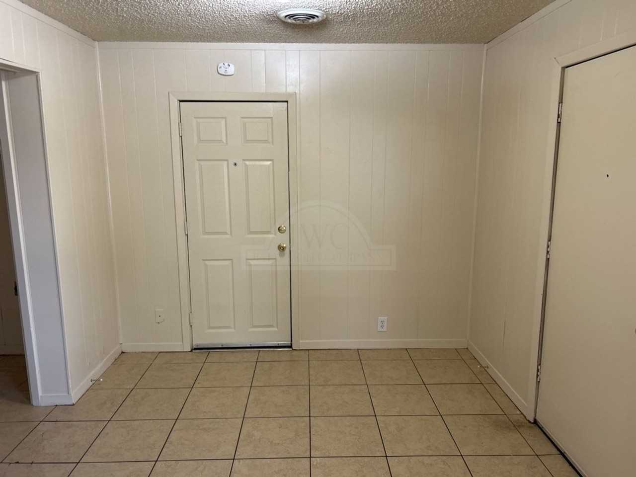 715 Cardinal Ave - Photo 6 of 19