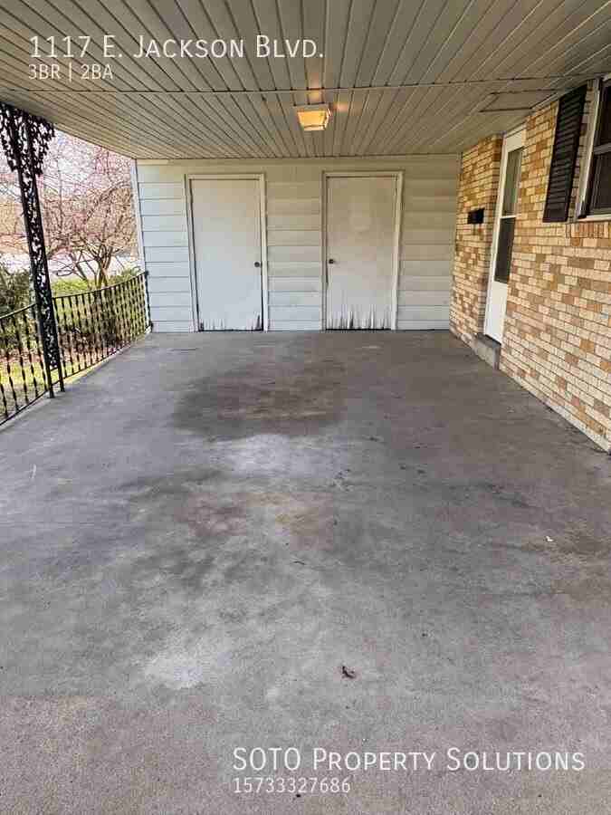 1117 E Jackson Blvd - Photo 2 of 24