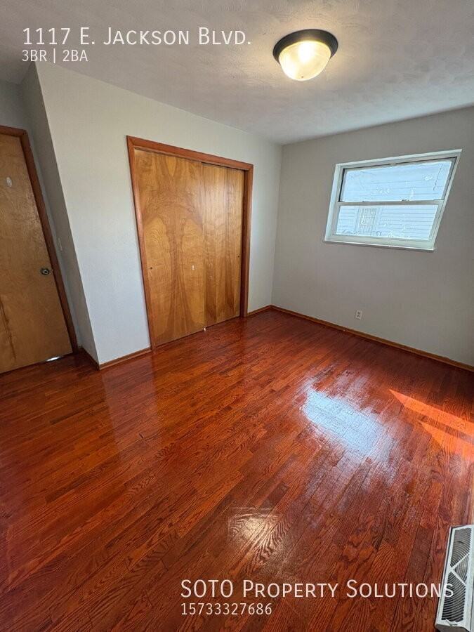 1117 E Jackson Blvd - Photo 6 of 24