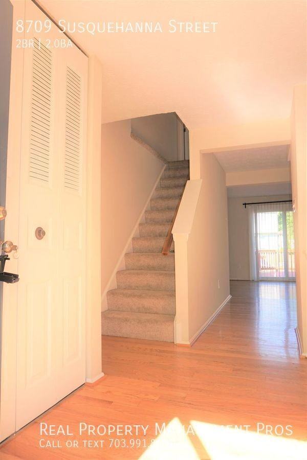 8709 Susquehanna St - Photo 4 of 24