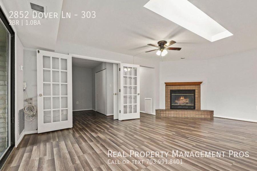 2852 Dover Ln #303 - Photo 5 of 22