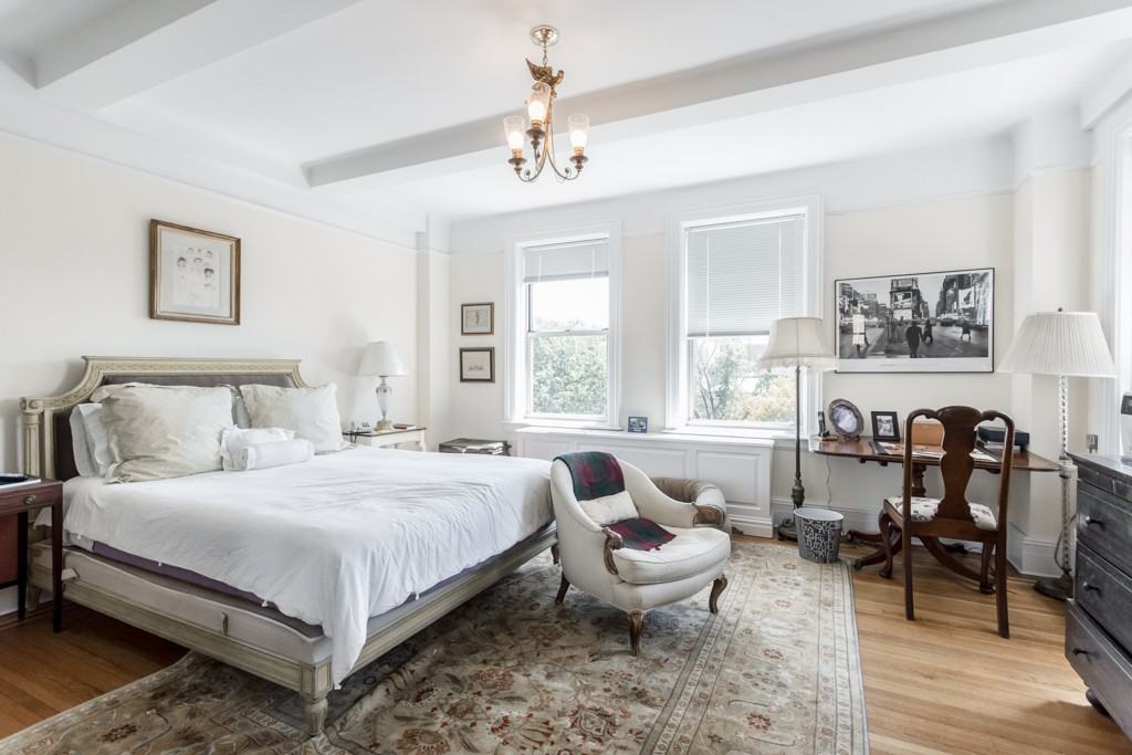 30 West 81st Street - Photo 3 of 9