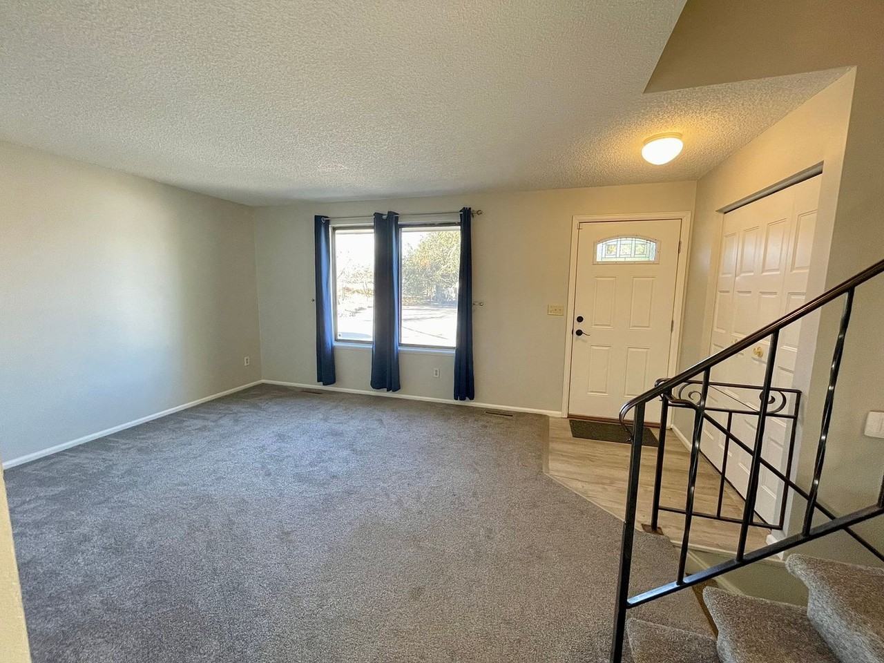 3410 W 17th Street Rd - Photo 3 of 33