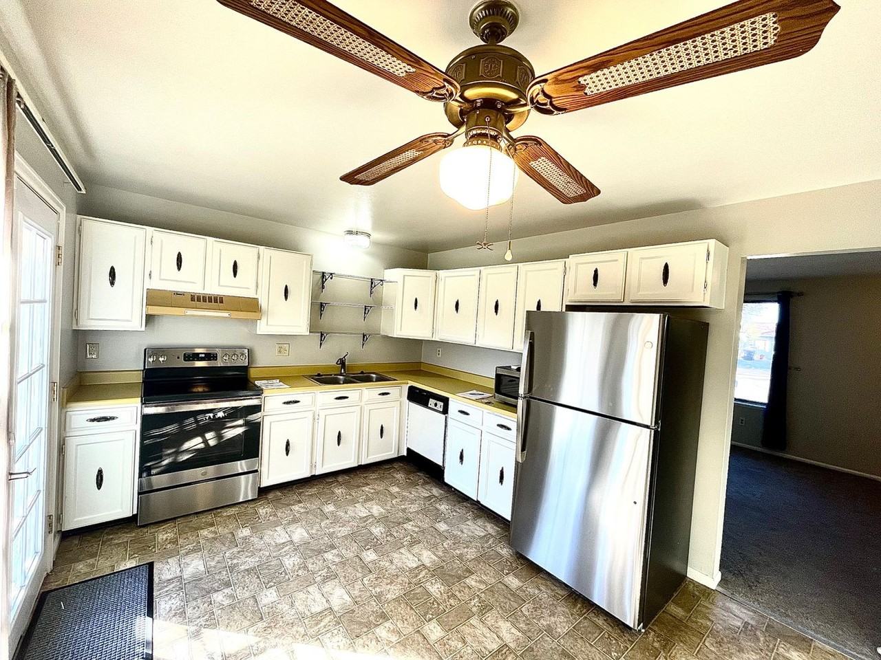 3410 W 17th Street Rd - Photo 5 of 33