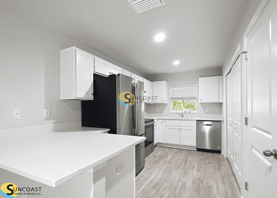 2375 Ne 10th St #2 - Photo 6 of 21