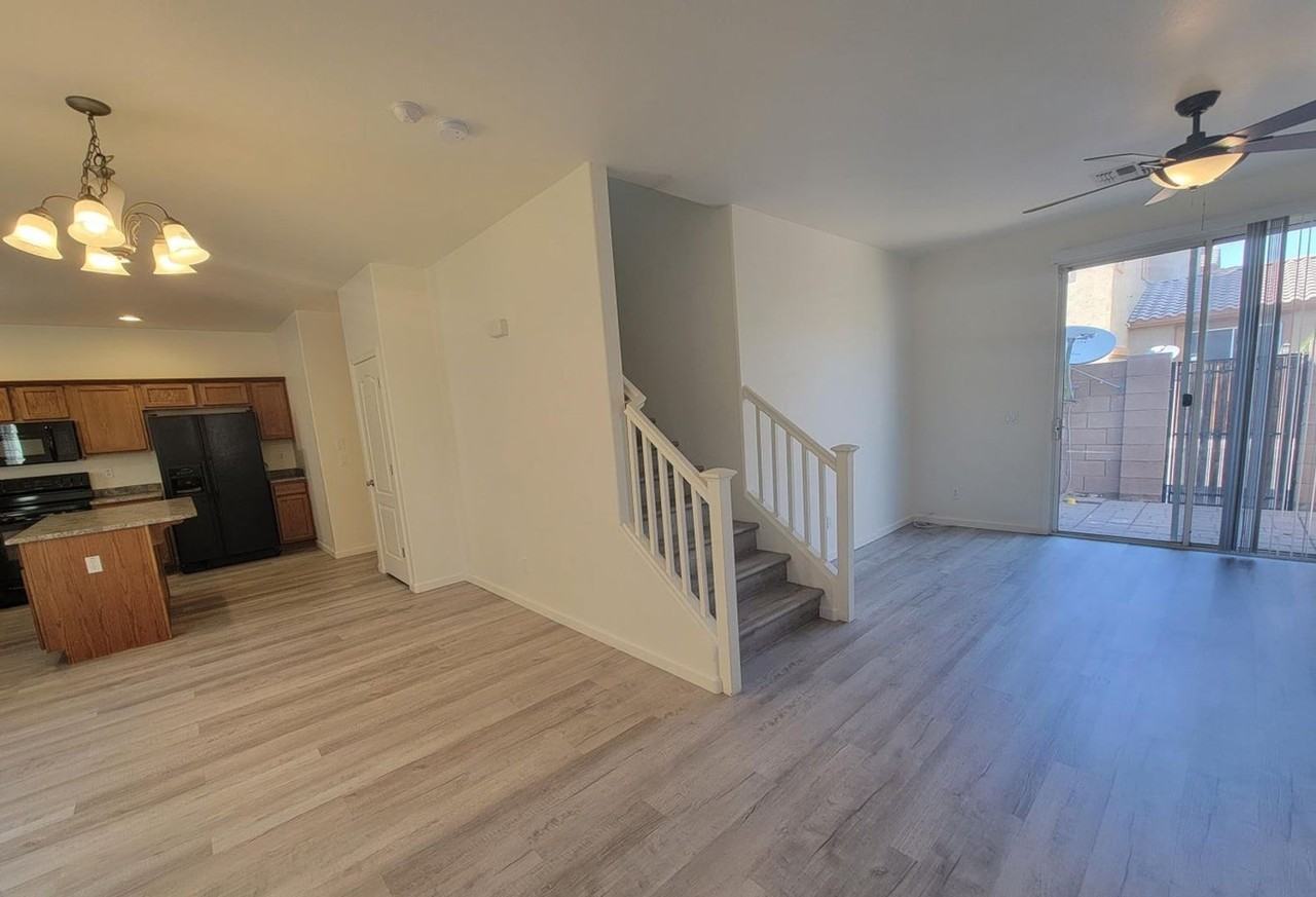 7226 S 48th Gln - Photo 3 of 15