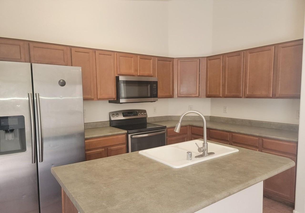 3133 W Huntington Dr - Photo 6 of 15