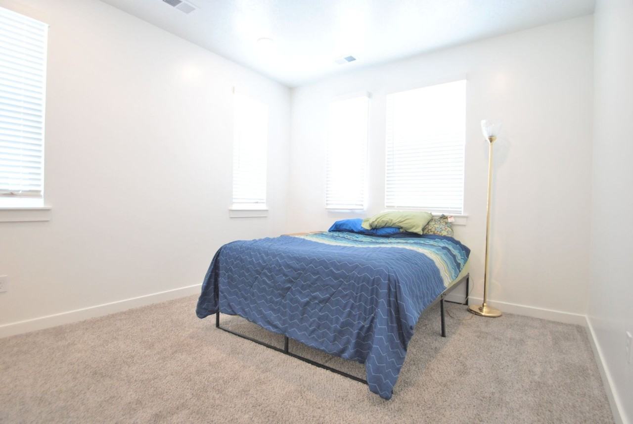 463 W 60 S #M201 - Photo 4 of 11