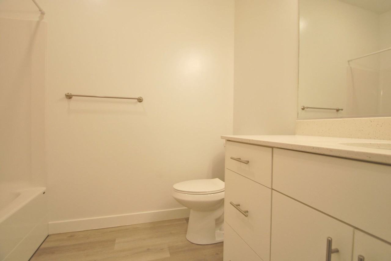 463 W 60 S #M201 - Photo 5 of 11