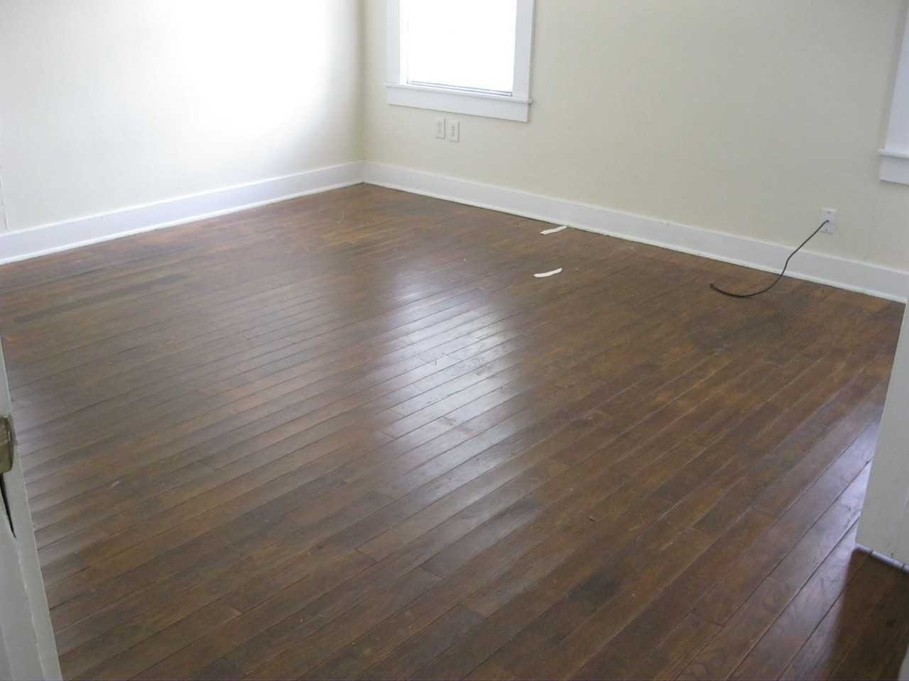 1511 E 34th St - Photo 6 of 19