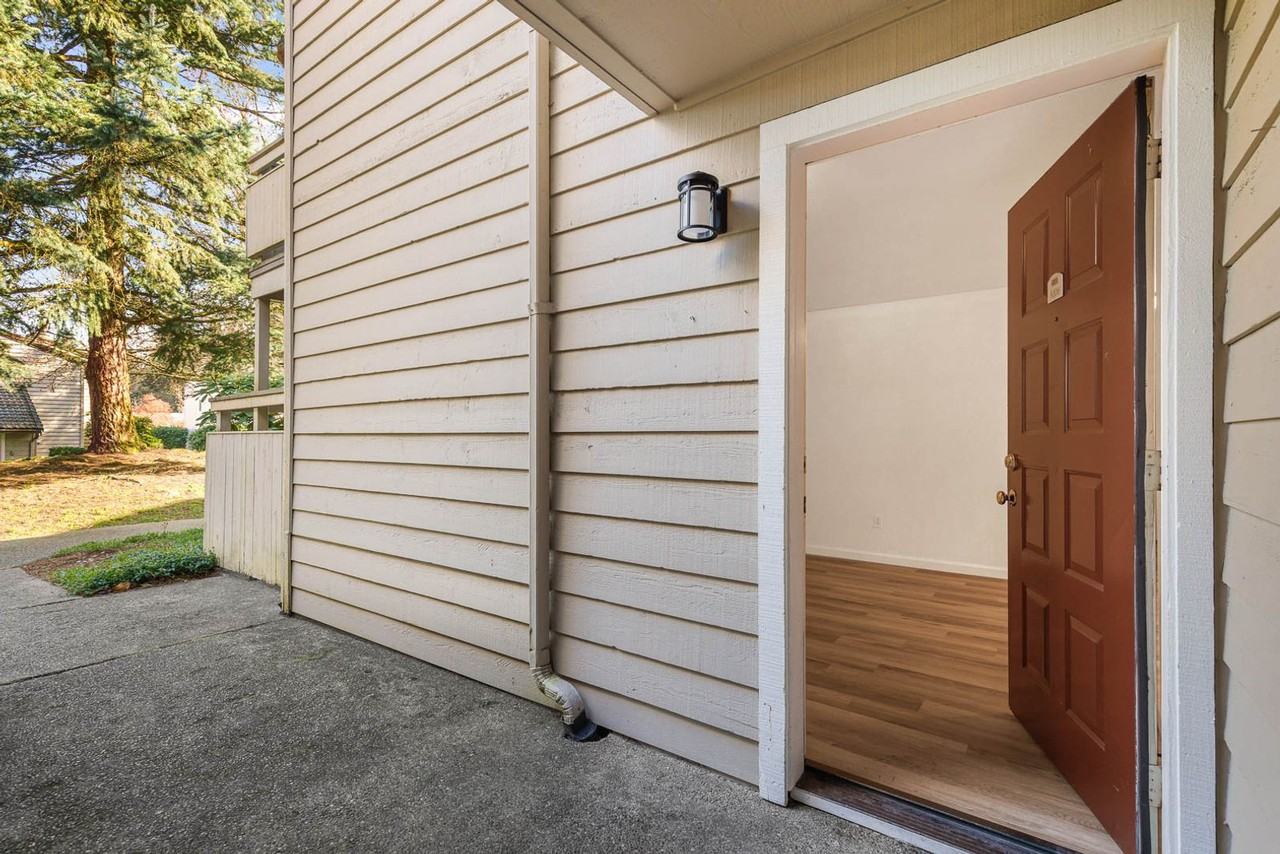 14200 Ne 171st St #A106 - Photo 4 of 18