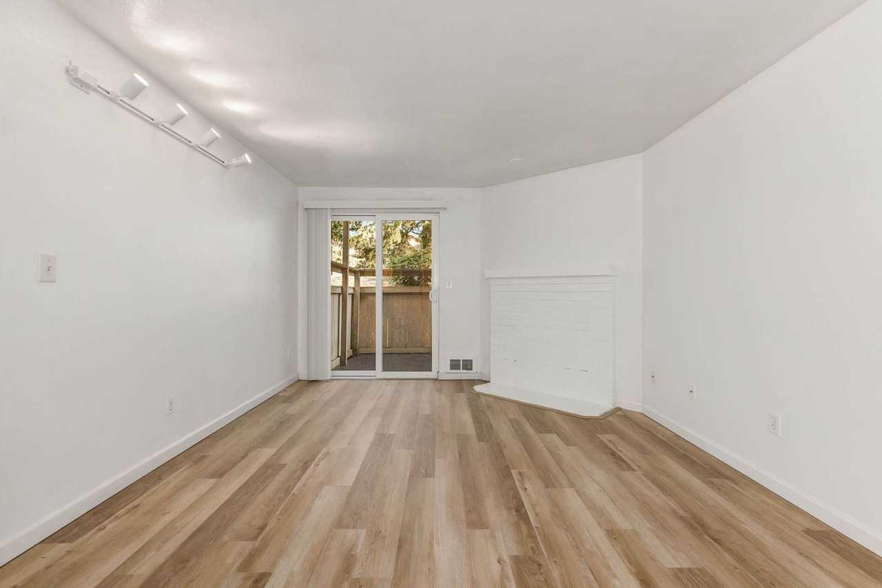 14200 Ne 171st St #A106 - Photo 5 of 18