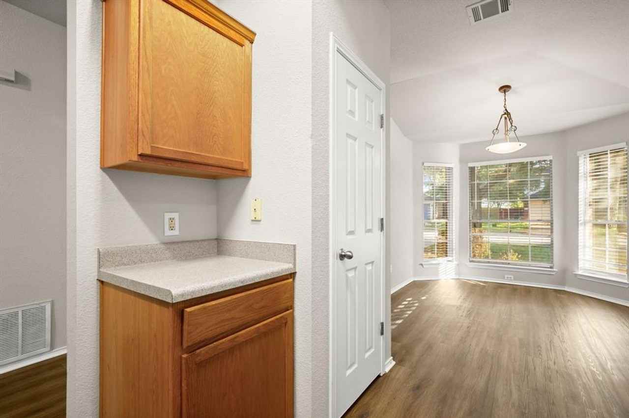 1609 Hueco Mountain Rd - Photo 4 of 16