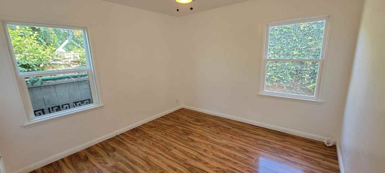 117 1/2 W Greenwood Ave - Photo 7 of 10