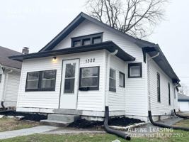 featured image of 1322 W 26th St