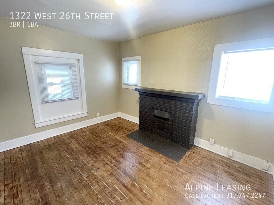 1322 W 26th St - Photo 2 of 7
