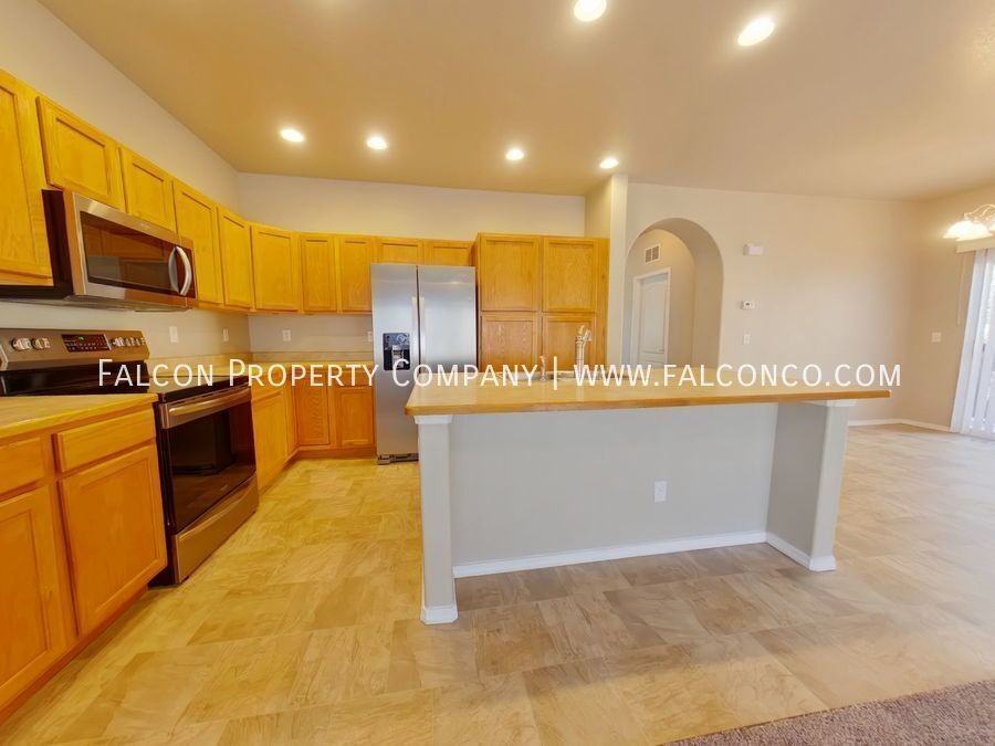 6603 Thistlewood St - Photo 7 of 24