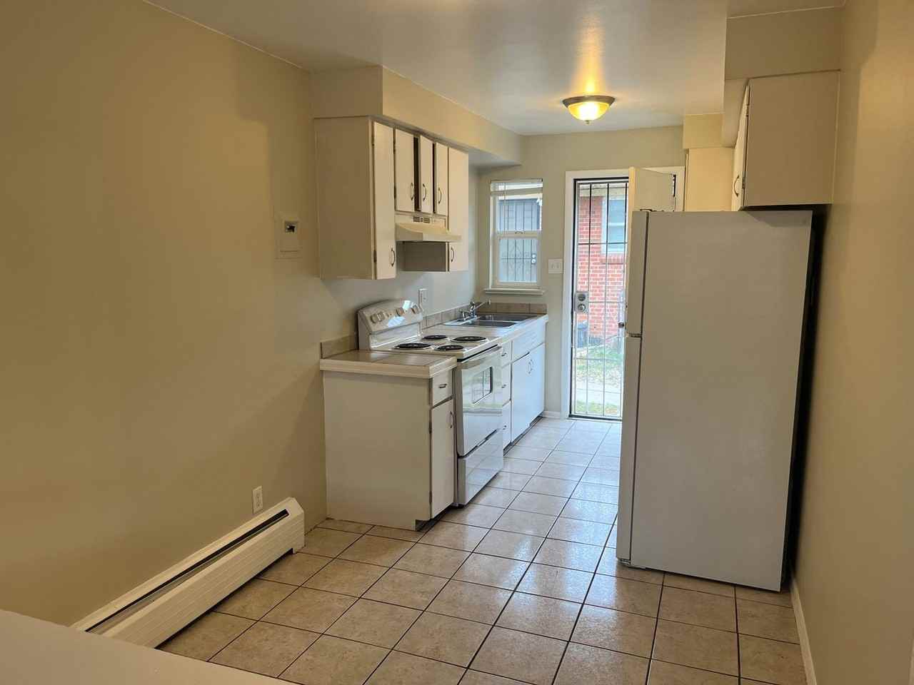 1755 N Chester Street - Photo 6 of 19