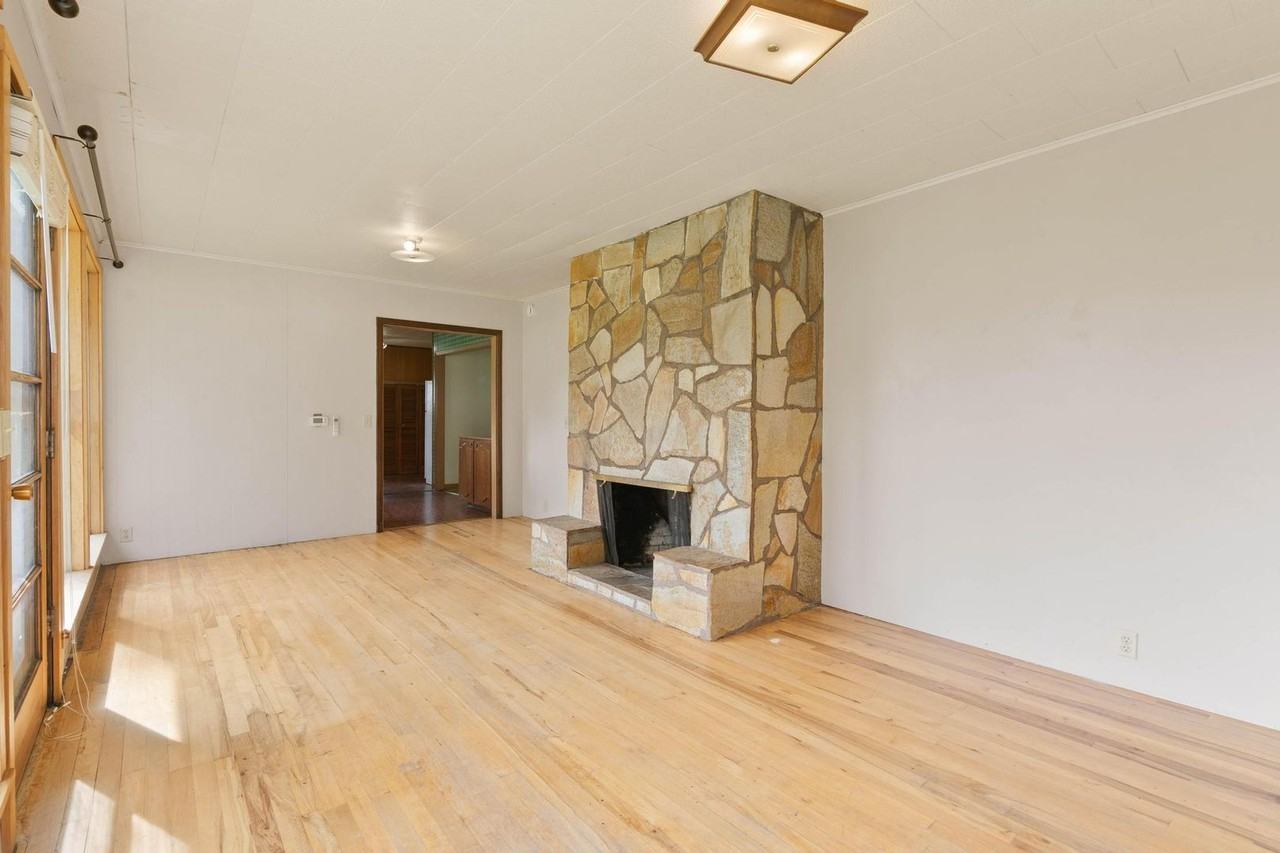 33360 Ferry St - Photo 3 of 46