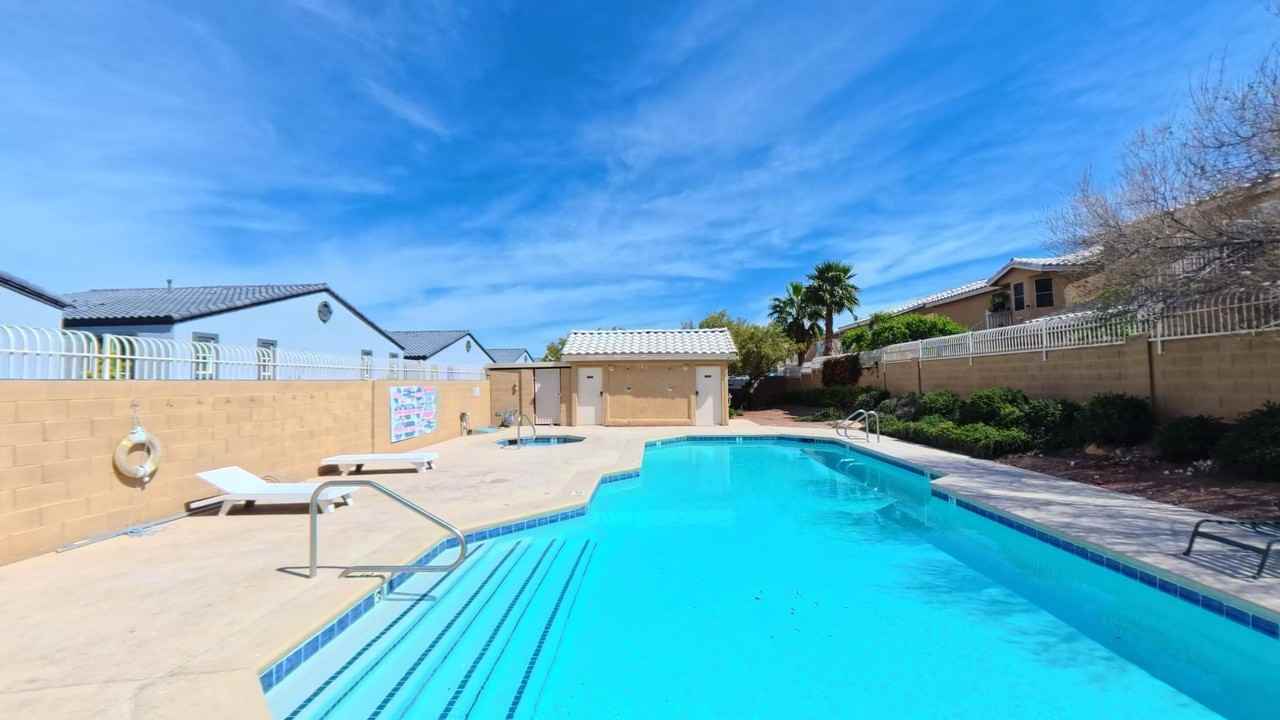 8020 Cetus Cir #201 - Photo 3 of 28