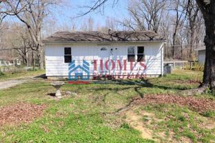 1900 Shelby Ave - Photo 1 of 1