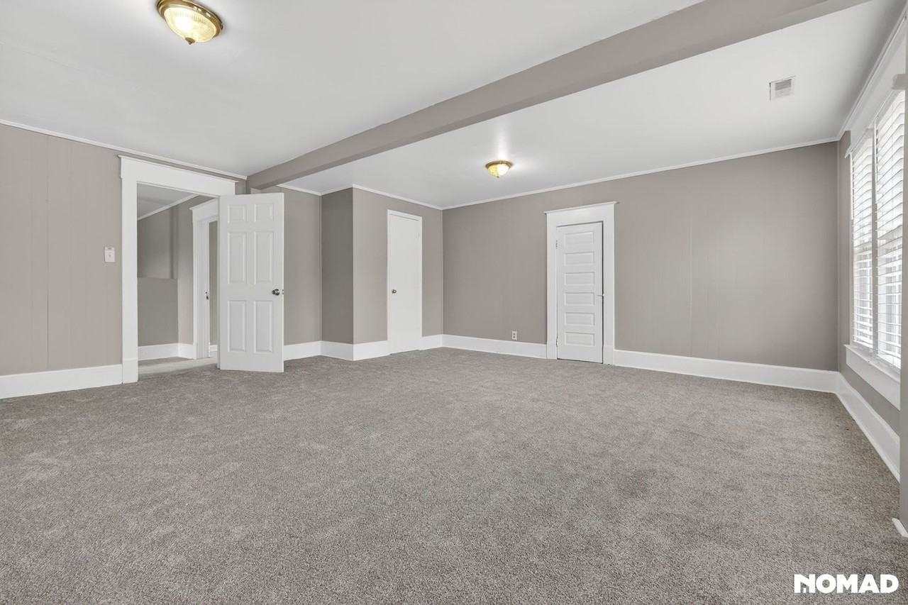 235 E Monmouth St - Photo 5 of 19