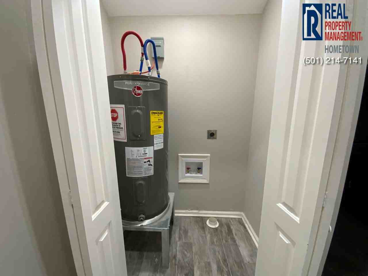 609 S 2nd St - Photo 4 of 19