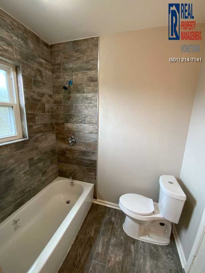 609 S 2nd St - Photo 5 of 19