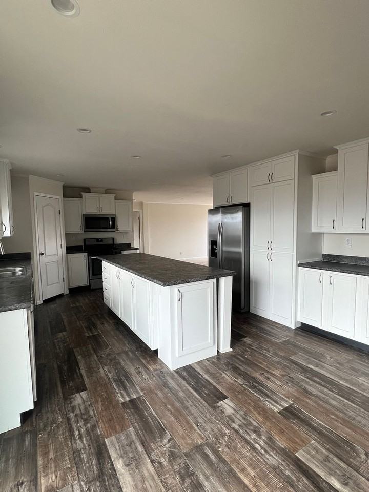 7007 Iron Siding Dr - Photo 3 of 21