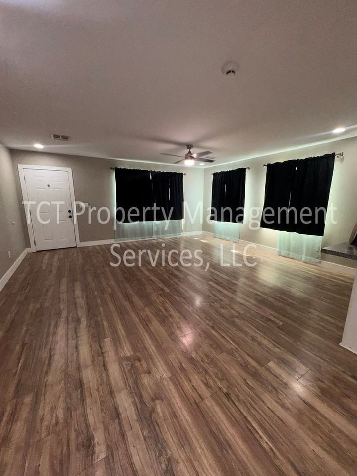136 N 88th St - Photo 2 of 17