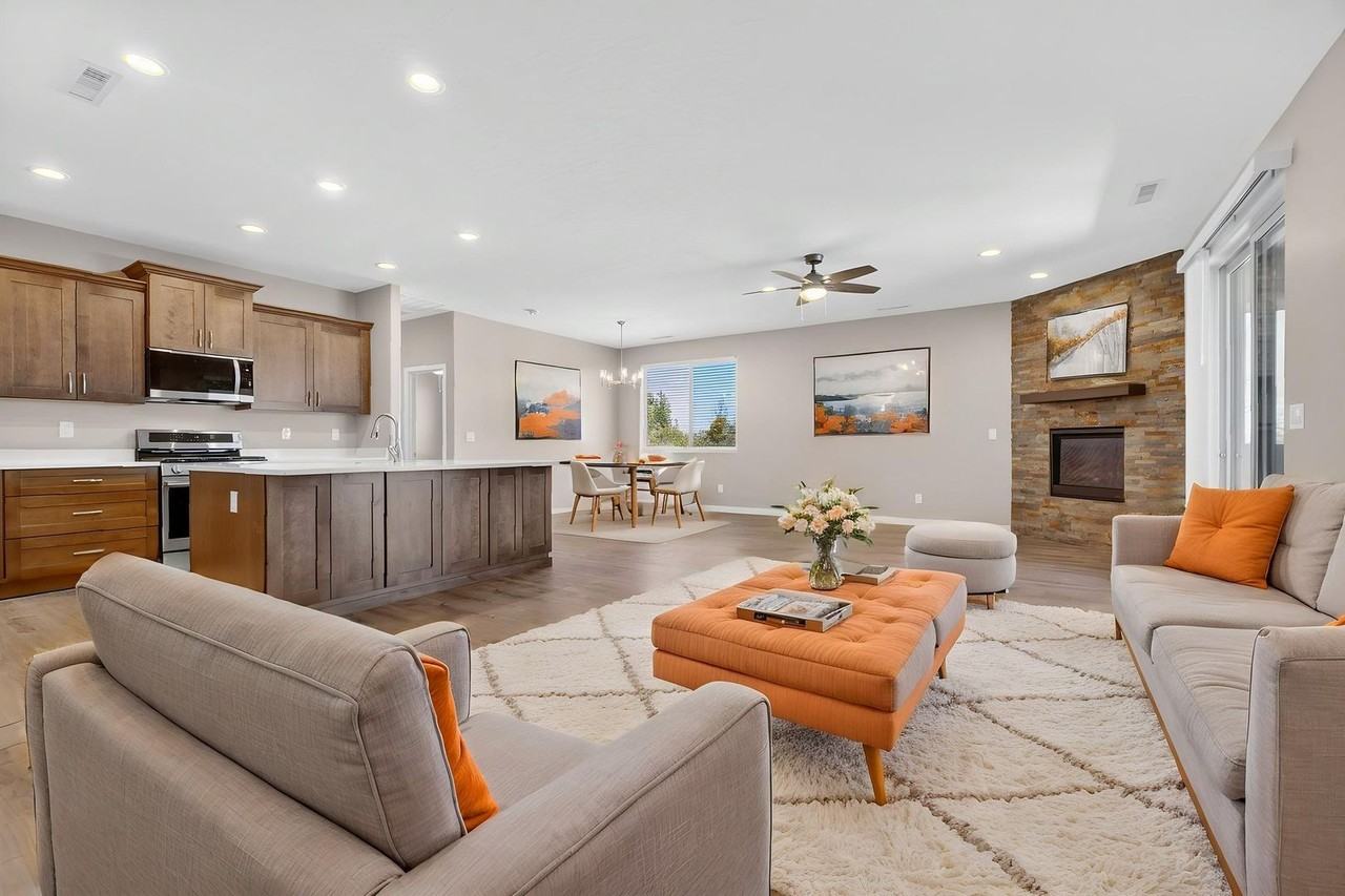 1616 Satellite Ct - Photo 4 of 34