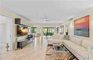 featured image of 5890 Via Lugano #101