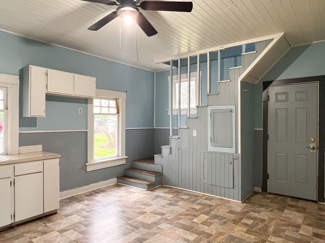 33213 Santiam Hwy - Photo 3 of 9