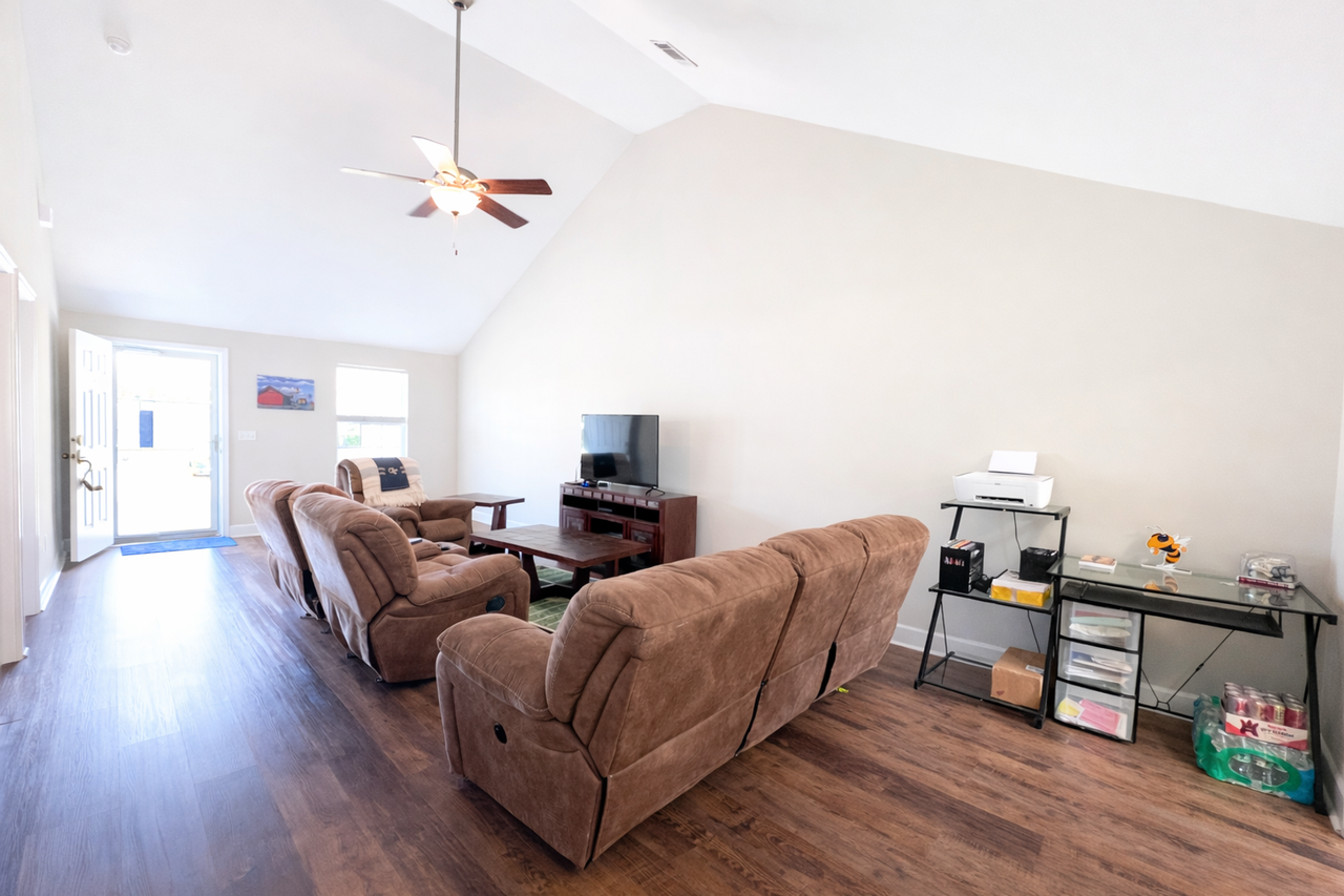 128 Karima Cir - Photo 4 of 18