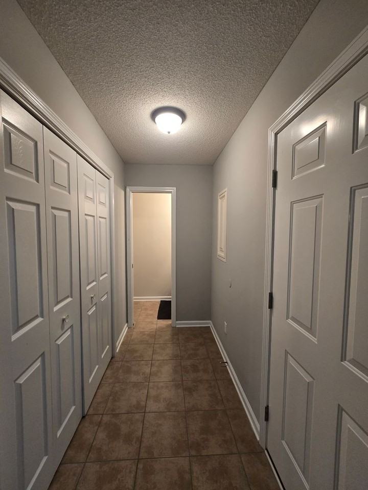 106 Winterberry Way - Photo 3 of 42