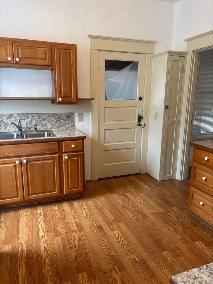 611 Nw Bright St - Photo 6 of 13