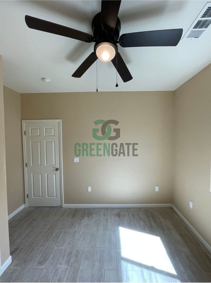 2306 Encina Ave - Photo 6 of 37