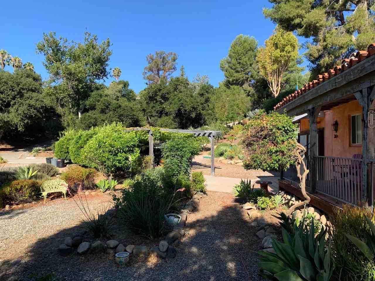 10000 N Signal St - Photo 2 of 12