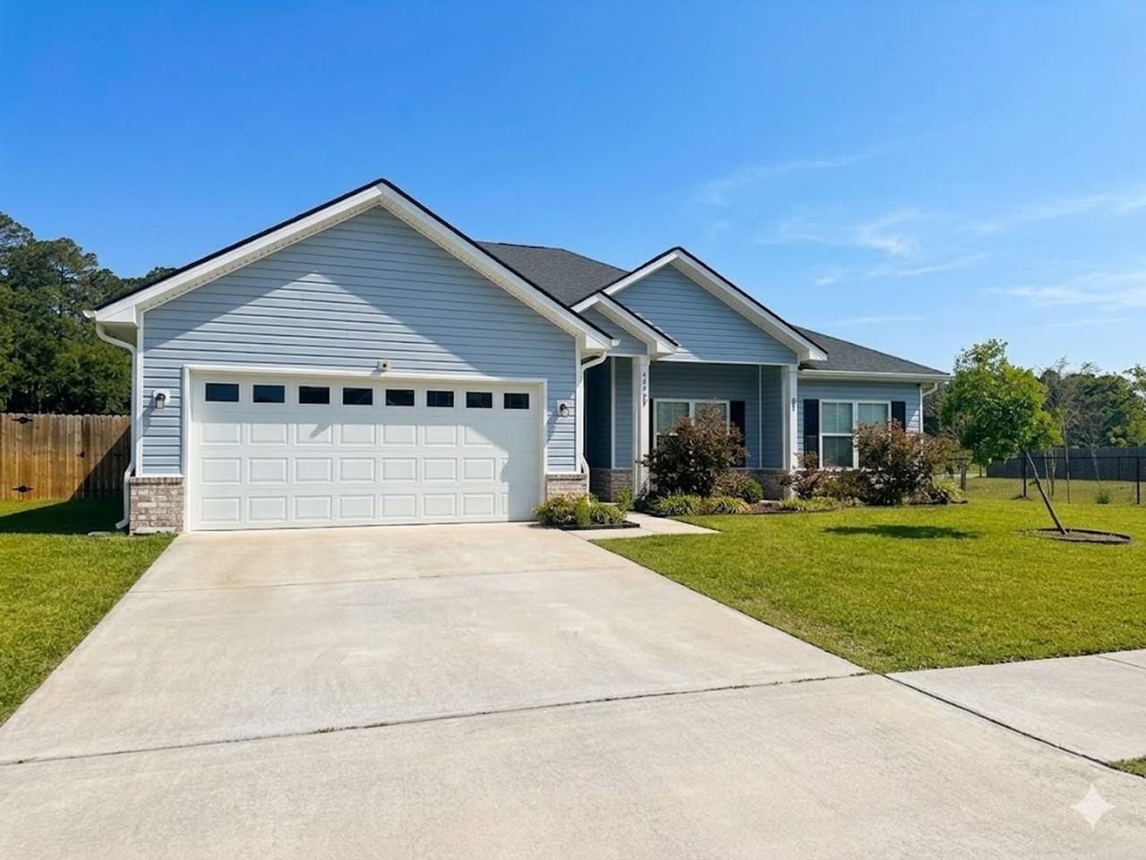 500 Thorp Cir - Photo 2 of 2