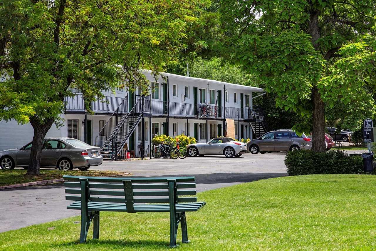 Mesa Verde - Photo 3 of 7