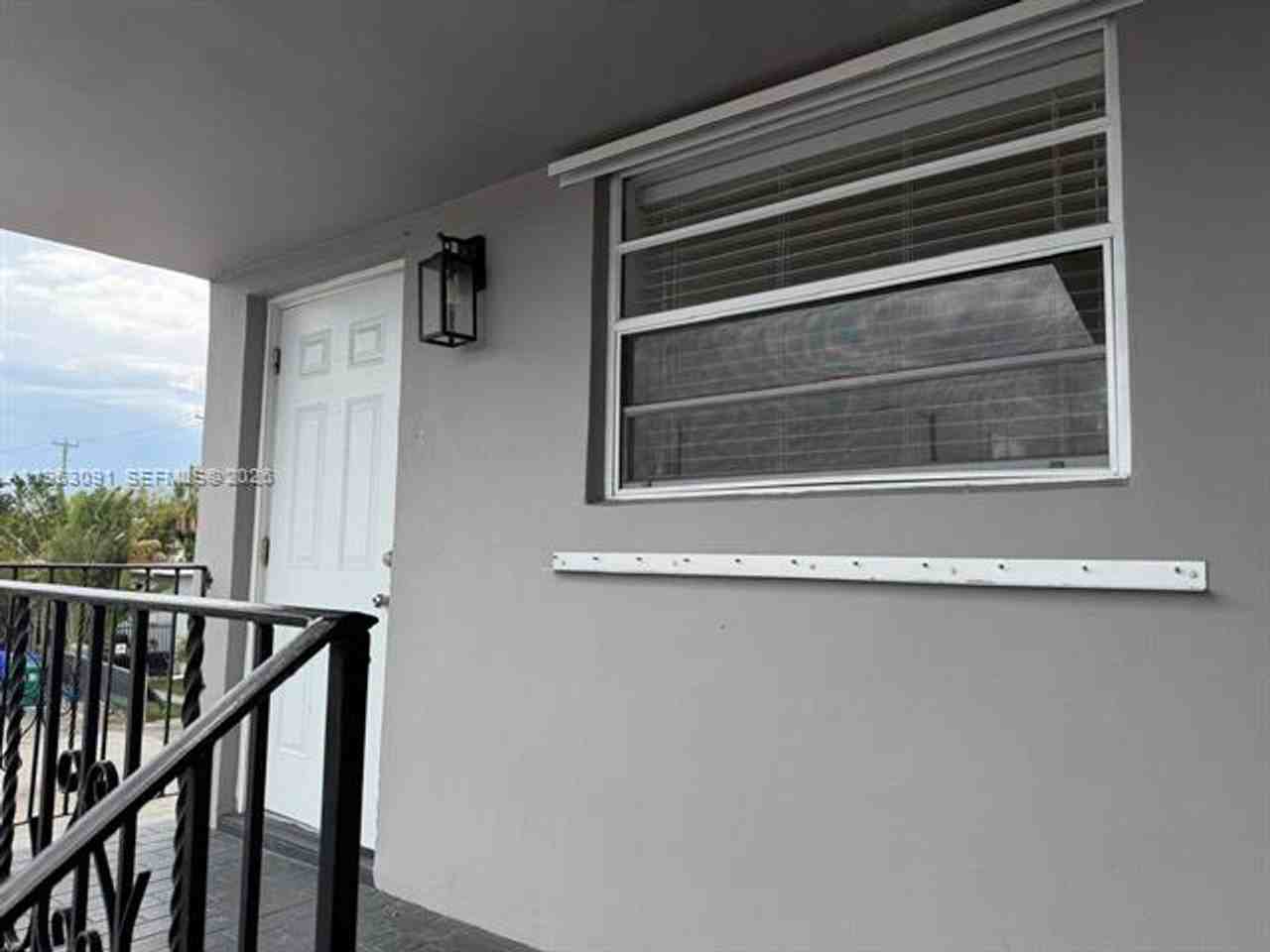 4617 Nw 2nd Ter #4619 - Photo 5 of 23