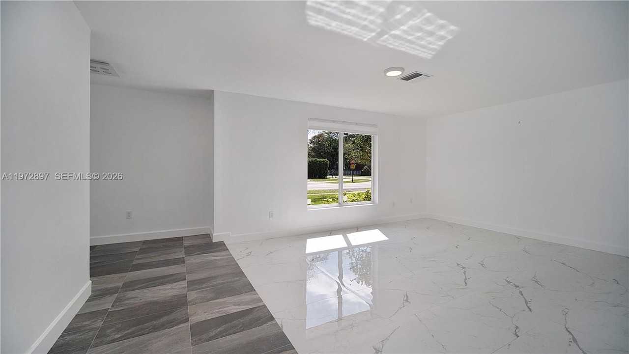 11690 Sw 81st Rd - Photo 4 of 16