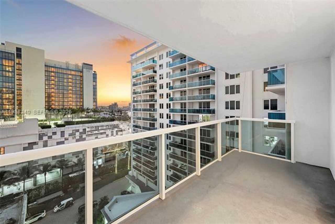 2301 2301 Collins Ave appt 1004 - Photo 3 of 50