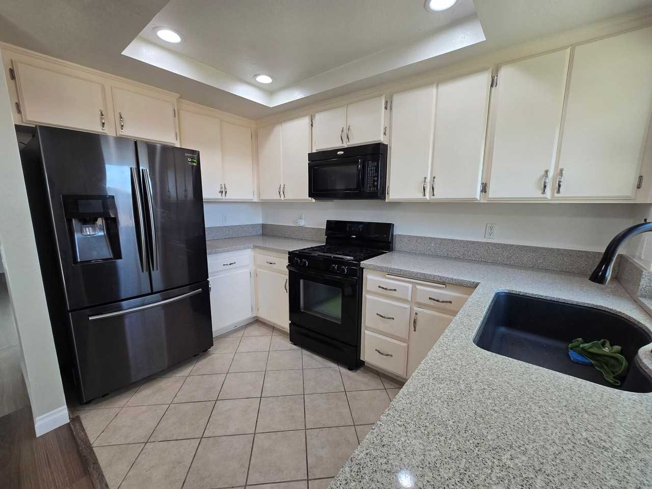 2835 La Vida Dr - Photo 5 of 17