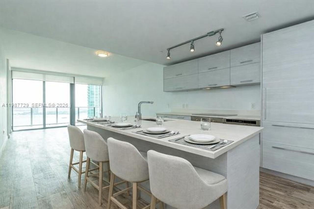 650 Ne 32nd St #3406 - Photo 4 of 50