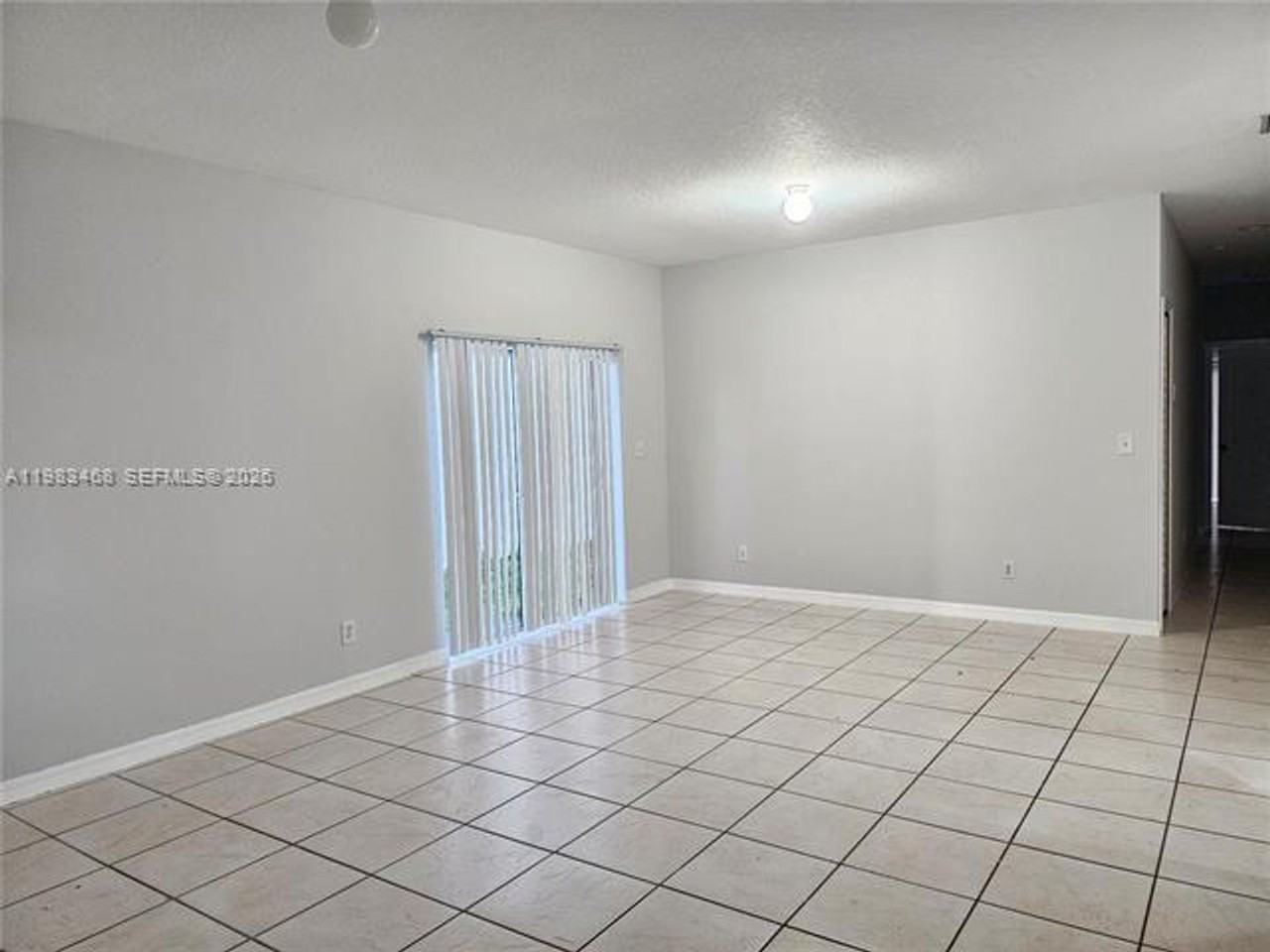 14924 Sw 58th St - Photo 4 of 17