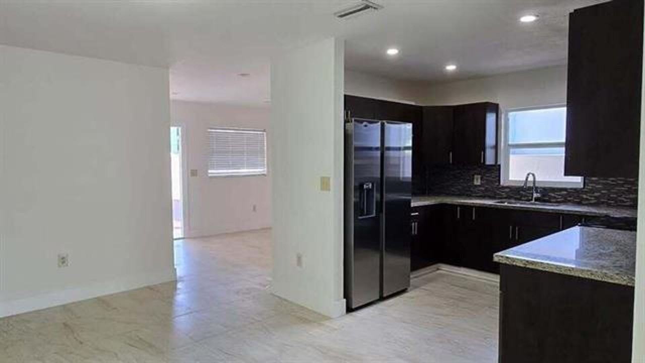 2728 2728 SW 5th St th 2728 - Photo 2 of 14