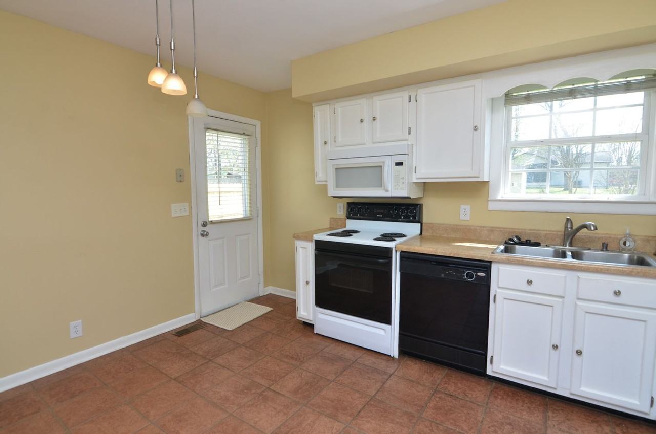 4924 Teton Dr - Photo 7 of 16